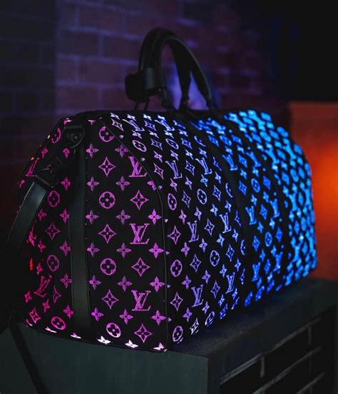 light up louis vuitton bag.